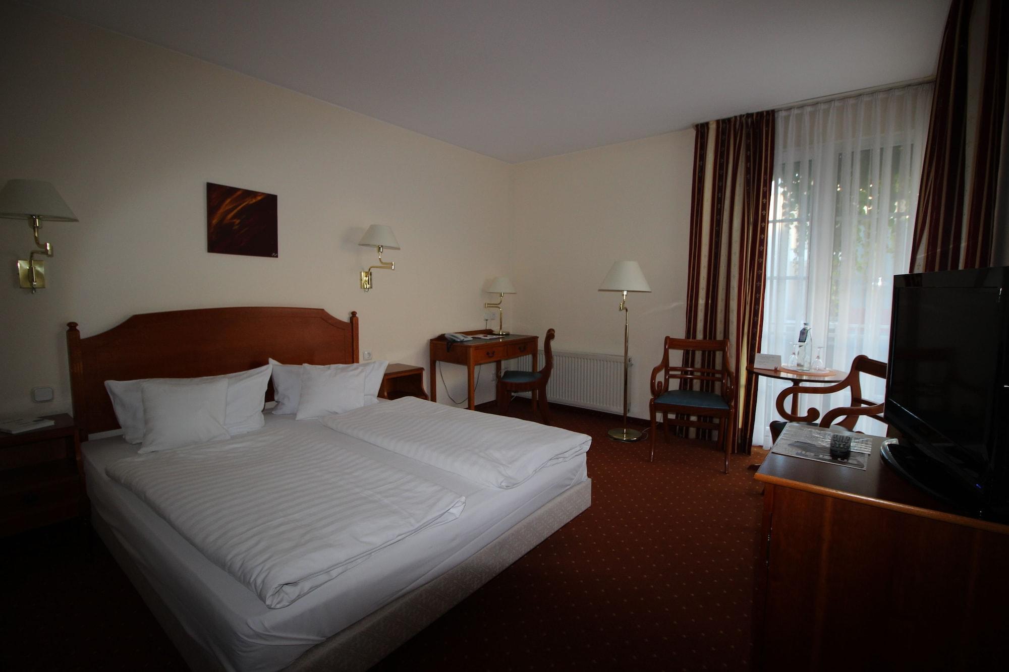 Mercure Hotel Plaza Magdeburg Exterior foto