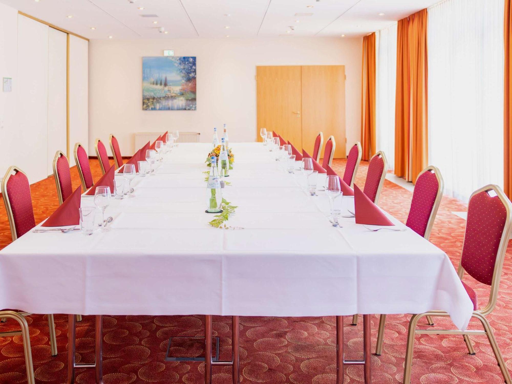 Mercure Hotel Plaza Magdeburg Exterior foto